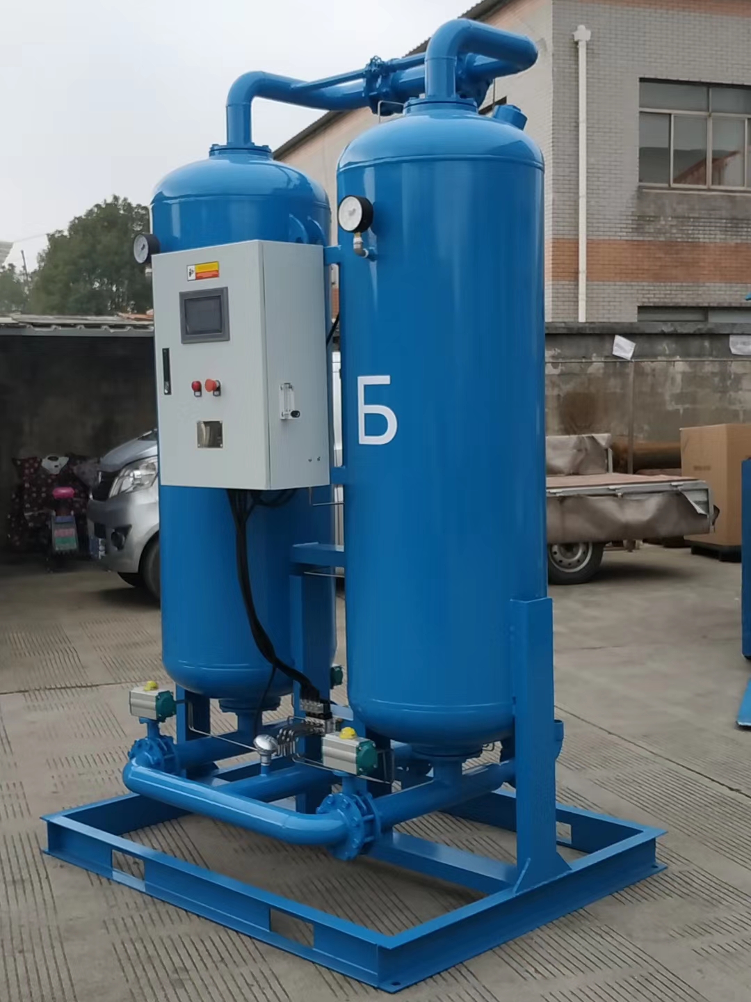 吸附式干燥機氧化鋁多久更換一次？